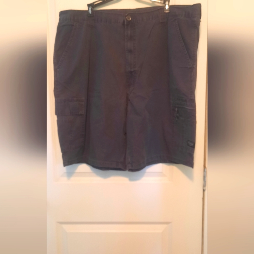 Men's Wrangler cargo shorts